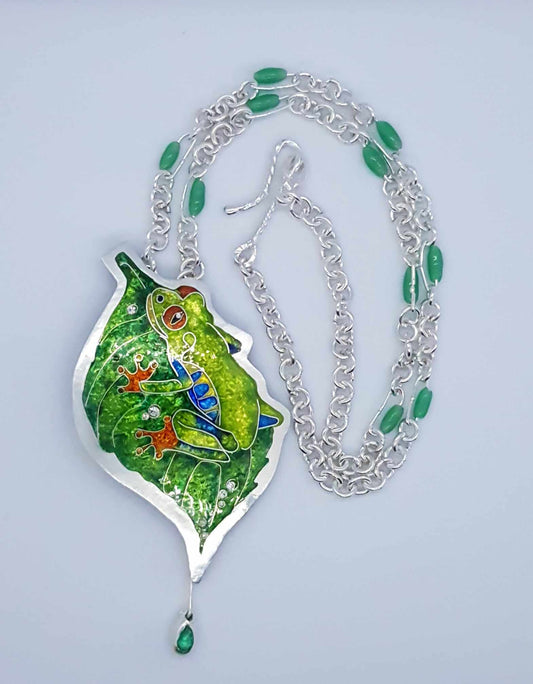 999 Silver & Enamel Tree Frog Pendant with 999 Silver & Bead Necklace